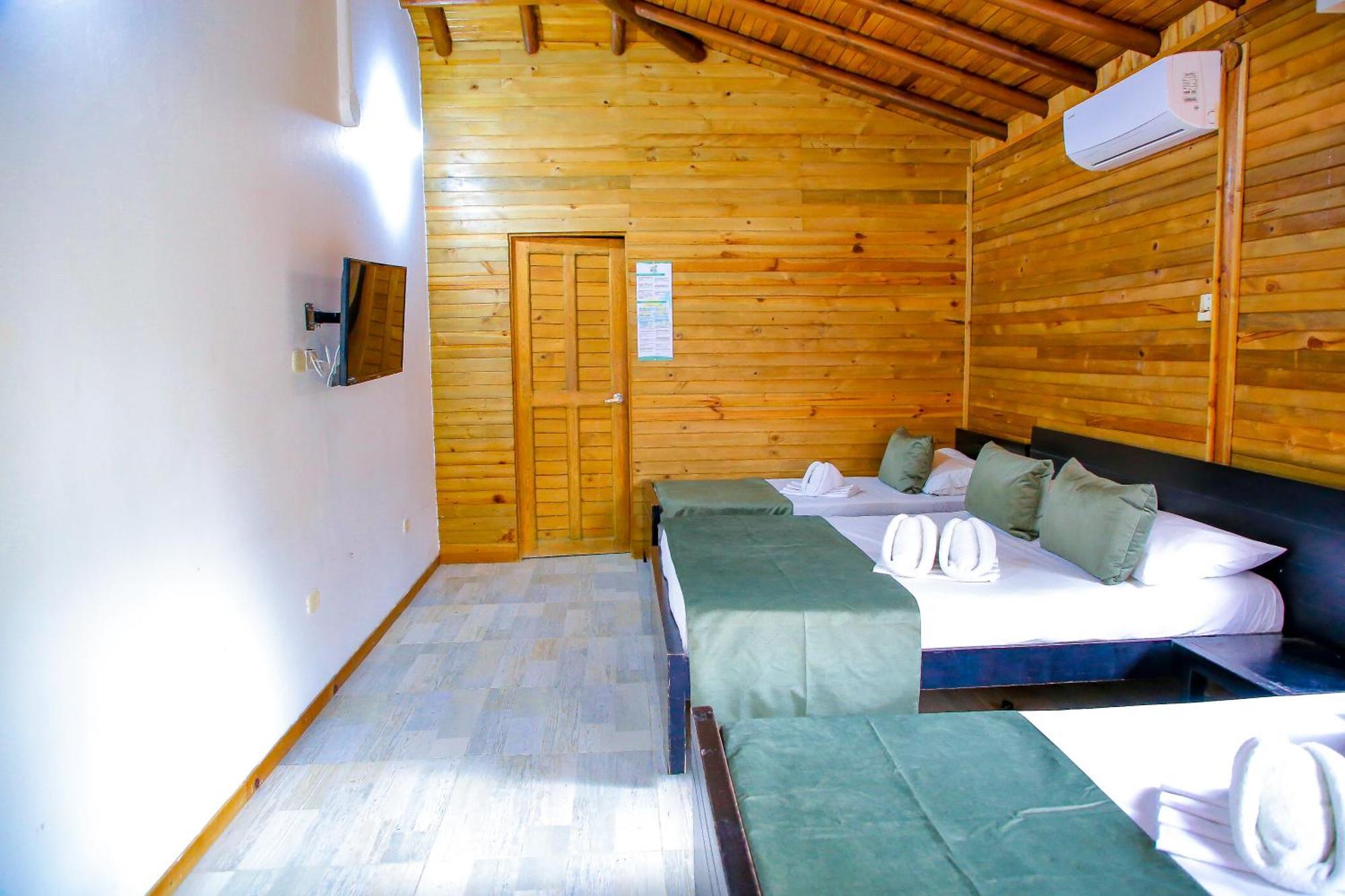 Hotel Camino Verde โตลู ภายนอก รูปภาพ